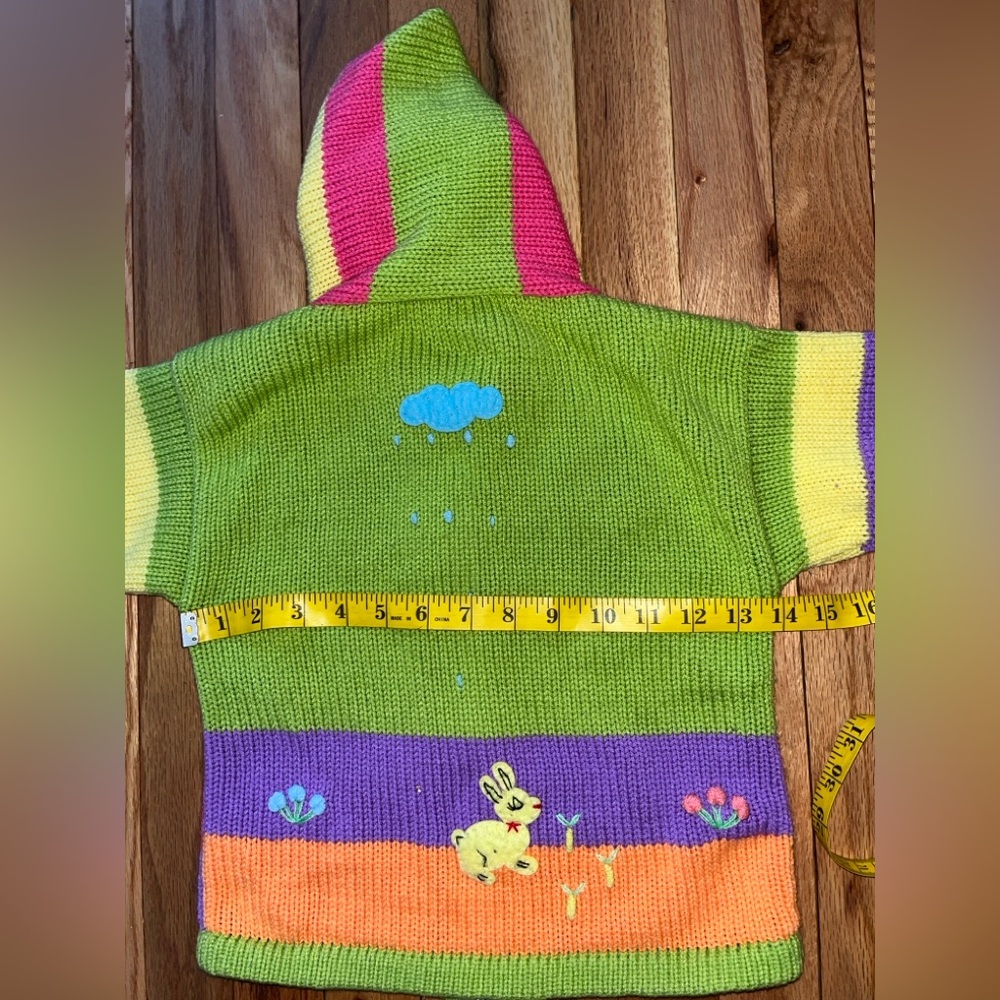 Peruvian kids Hooded Sweater with embroidered details Sz 4 llama - Picture 4 of 6
